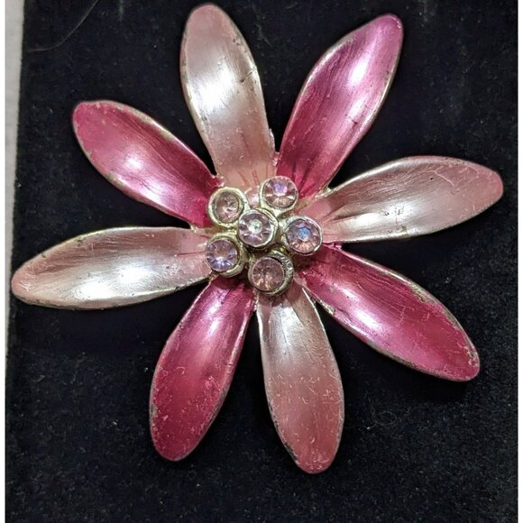 Vintage Metallic Pink Floral Rhinestone Brooch - Picture 3 of 4